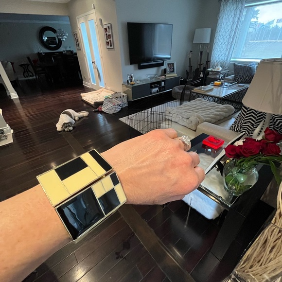 Amrita Singh bracelet cuff. Never worn with tags - Picture 4 of 6